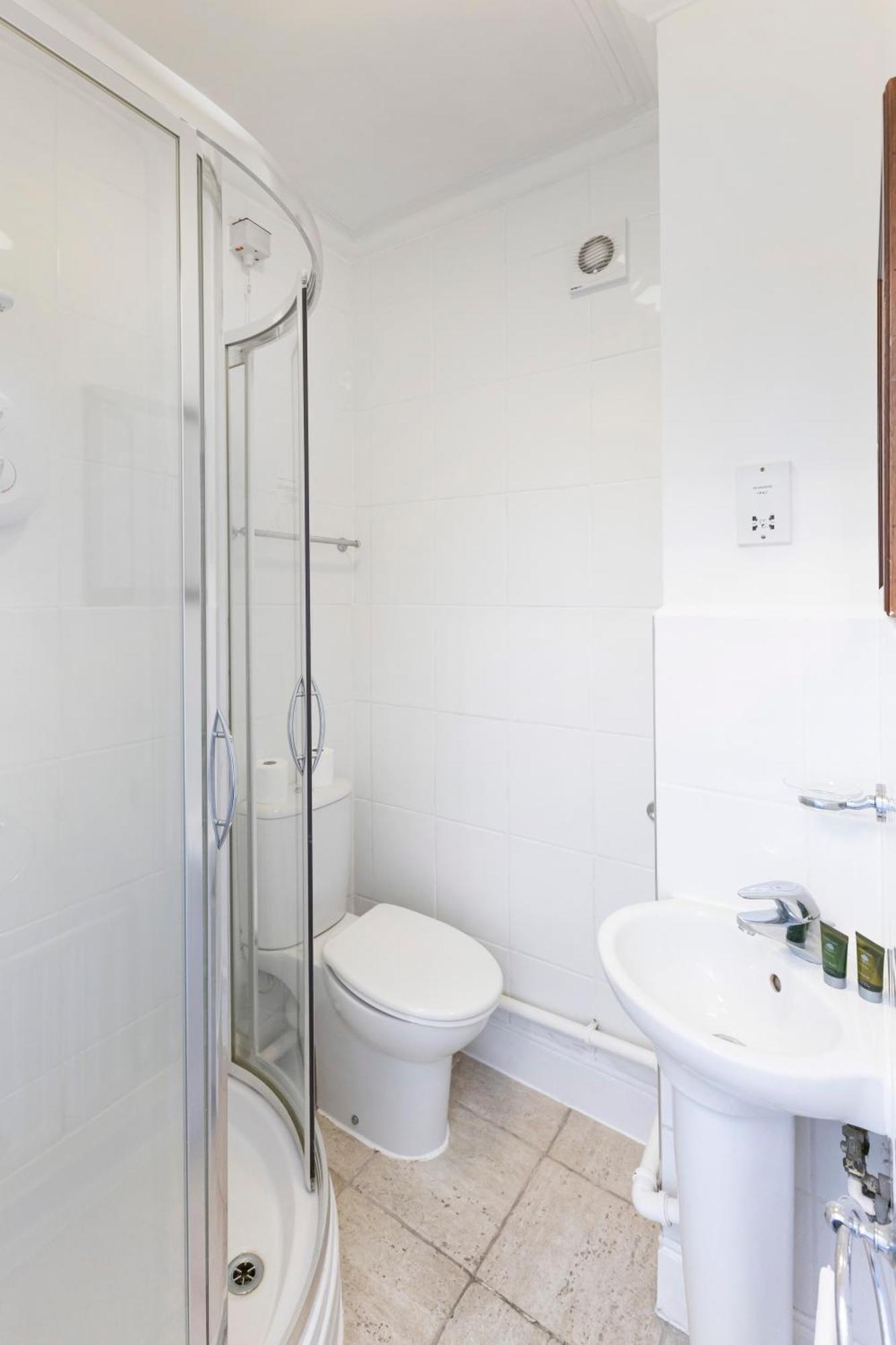 فندق Oyo Blenheim House Etwall المظهر الخارجي الصورة