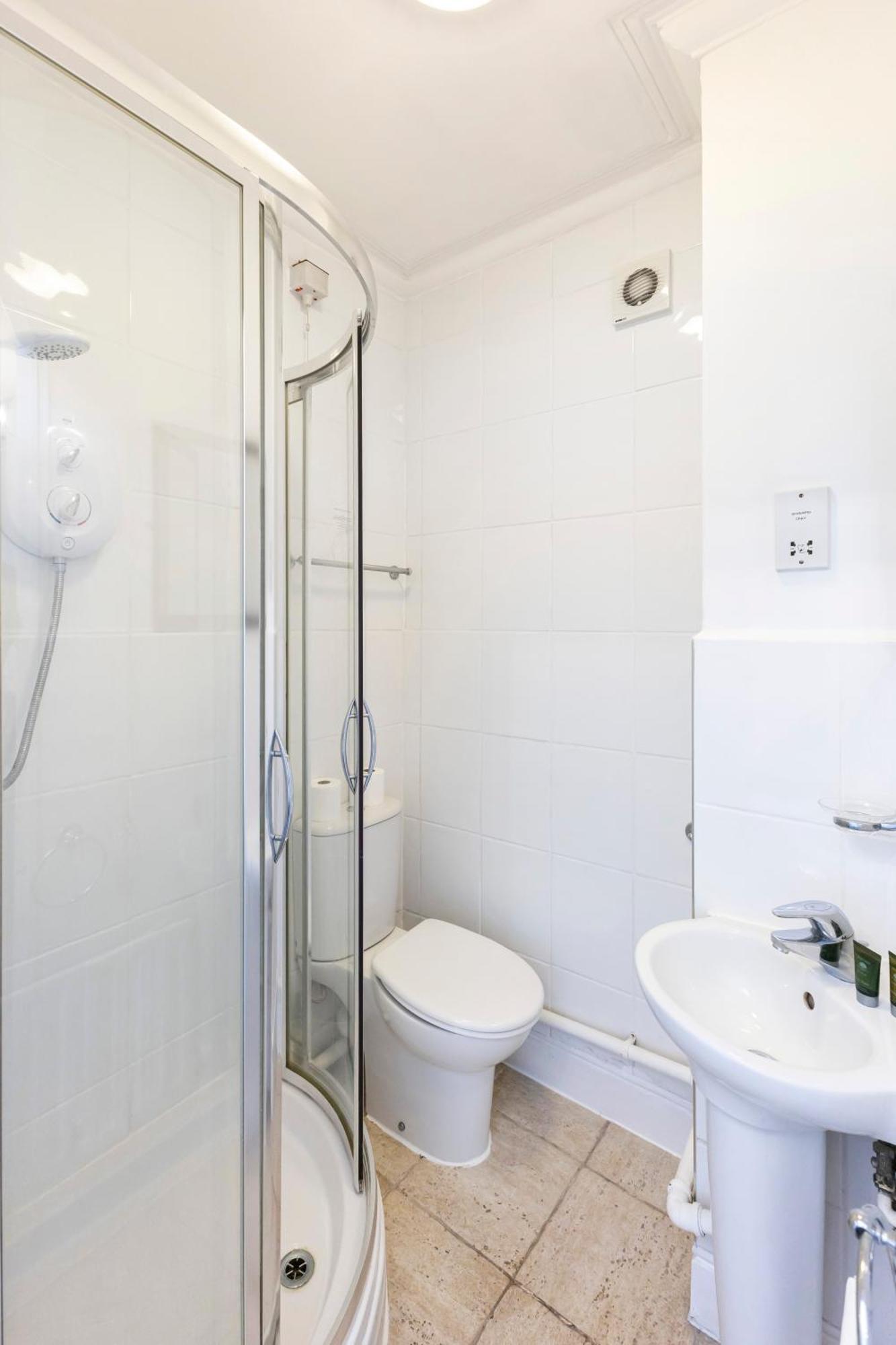 فندق Oyo Blenheim House Etwall المظهر الخارجي الصورة